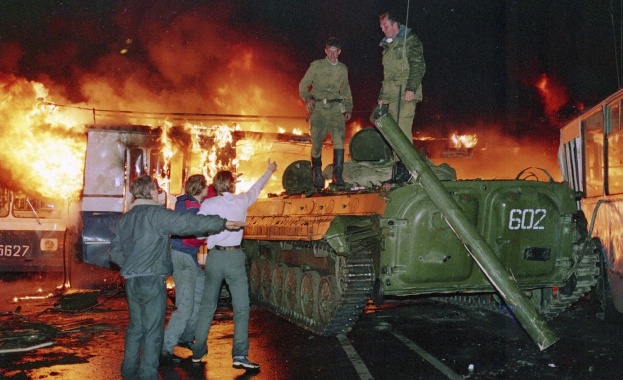 Рано сутринта на 19 август 1991 г вицепрезидентът на СССР