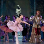  10 тона балетен декор потеглят от Москва за София 