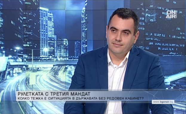 Нови избори и кампания биха изместили фокуса от важните теми