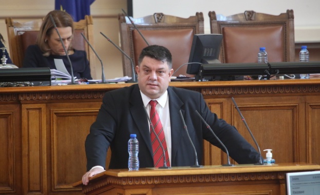 Атанас Зафиров, БСП: Имахме доброто желание да говорим за политики, но “партии на протеста" не приеха протегната ни ръка Атанас Зафиров, БСП: Имахме доброто желание да говорим за политики, но “партии на протеста" не приеха протегната ни ръка