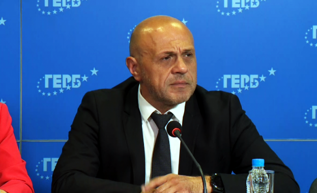  Томислав Дончев: Сегашното управление по думите му нанася само вреди върху държавата