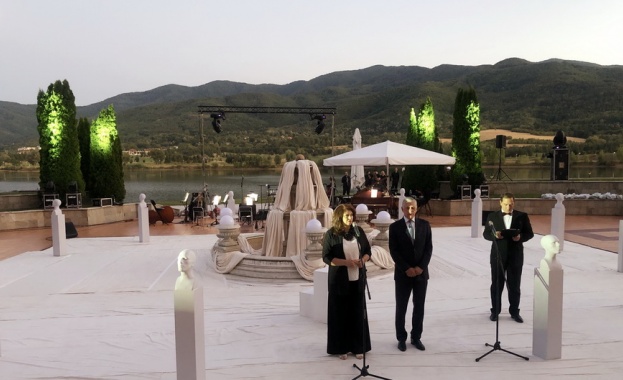 Илияна Йотова откри в Правец 17 ото поредно издание на фестивала