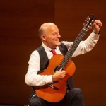 Композиторът и китарист Арно Дюмон ще изнесе за първи път в България два концерта