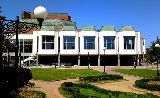 Бум на коронавирус има в Бургаската опера От културната институция