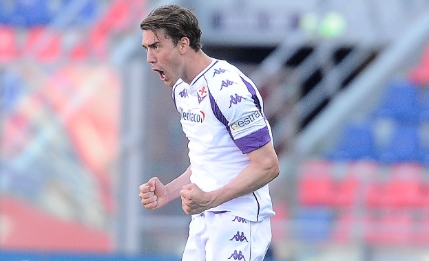 Сръбският нападател Душан Влахович от Фиорентина е договорил личните си