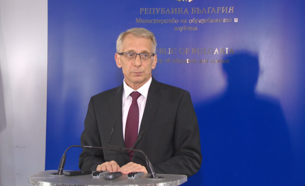 Днес пристигнаха и насоките на Министерството на здравеопазването които прецезират