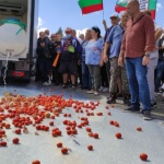 Земеделци с унищожена реколта излизат на протест на пътя Карлово-Пловдив