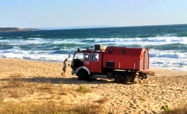 Пожарна кемпер се озова на Шофорския плаж край Созопол но не