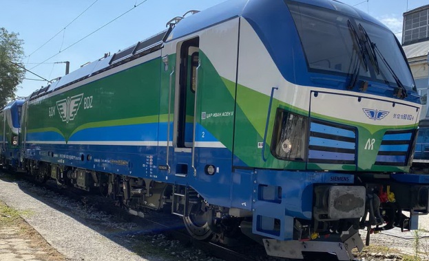 Нови два локомотива Смартрон вече са доставени в локомотивното депо