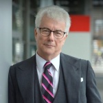 "Възможността да забогатеете, без да полагате никакви усилия, разкрива най-лошото в хората"