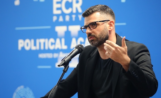 Няма как в еврозоната пет държави да са в рецесия