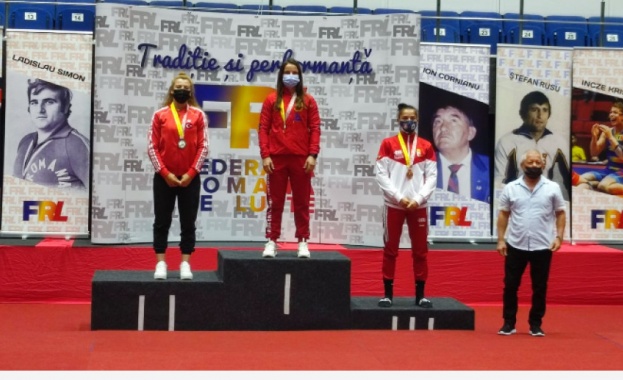 Две титли две сребърни и 6 бронзови отличия спечелиха борците