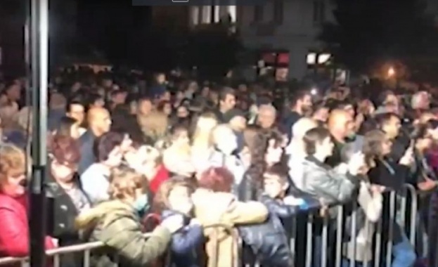 В Берковица напук на мерките се проведе концерт със стотици