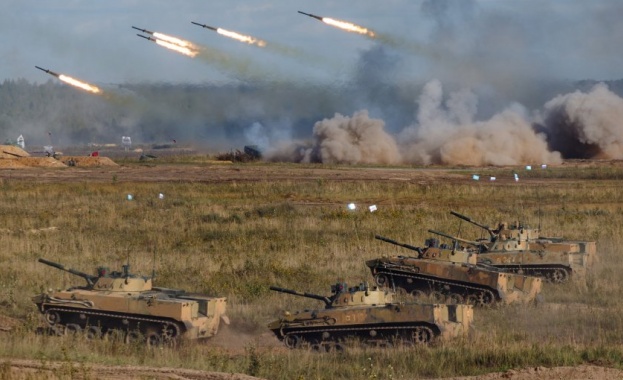 Русия и Беларус с мащабни военни учения 