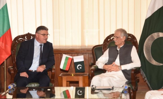 Афганистански граждани работили за Република България по време на операции