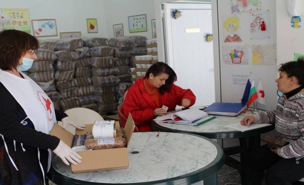 В изпълнение на Оперативната програма за храни и или основно материално