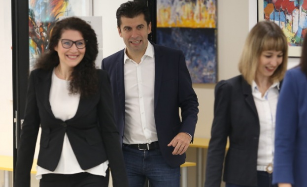 Няколко от членовете от Коалиция на почетените се представиха лично