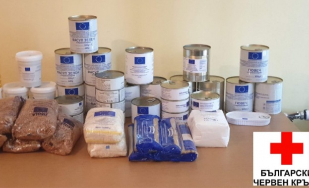 Българският червен кръст започва от днес раздаването на пакети с