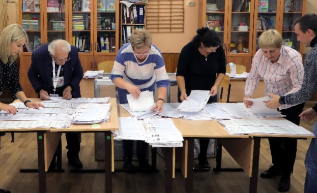 В Русия приключи тридневното гласуване на парламентарните избори Участието в