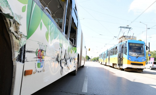 Трамвай и автобус се блъснаха в столицата Инцидентът е станал