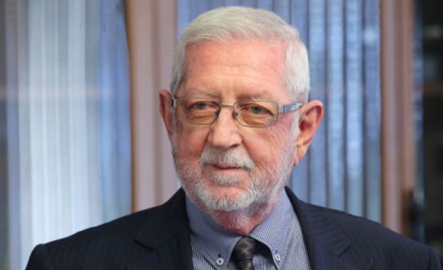 Българинът има качеството когато не разбира нещо или да го