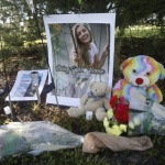 Смъртта на 22-годишна YouTube звезда разтърси Америка 