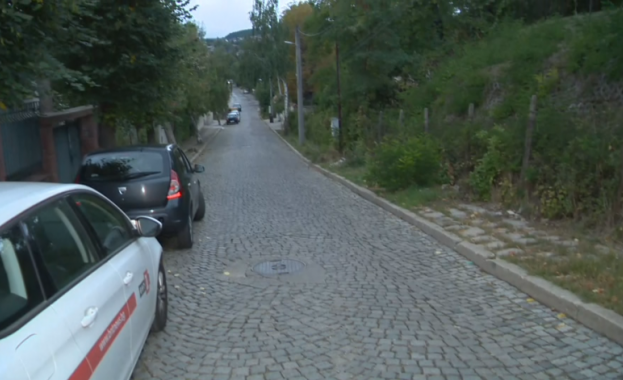 Опасна улица в Банкя за това сигнализираха зрители на