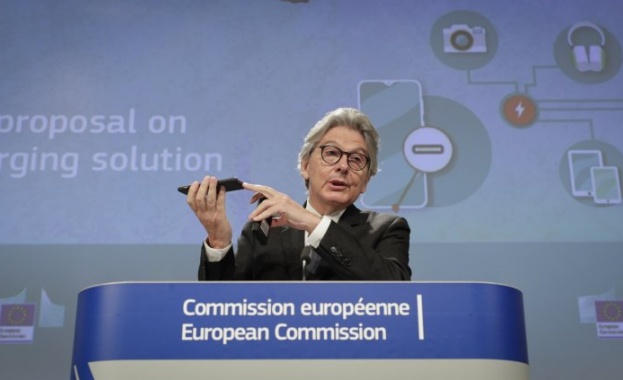 ЕС е на път да въведе универсално зарядно устройство Европейската