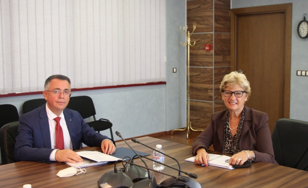 Чрез МРРБ община Кърджали ще получи държавен имот за изграждане на приют за безстопанствени кучета