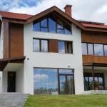 Почивката в края на годината ще е по-скъпа тази зима