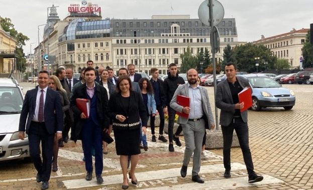 Изявление на лидера на БСП Корнелия Нинова при регистрирането на