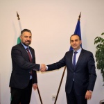 Министър Живков разговаря с посланика на Азербайджан Хюсейн Хюсейнов