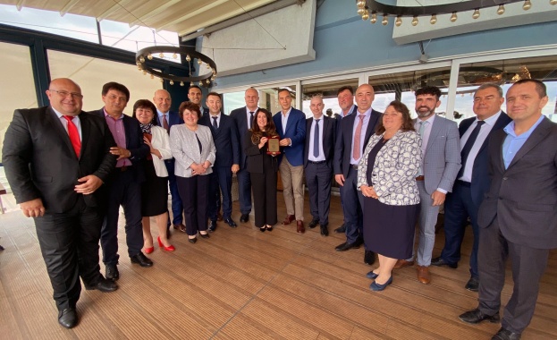 Посланикът на САЩ в България Херо Мустафа се срещна днес