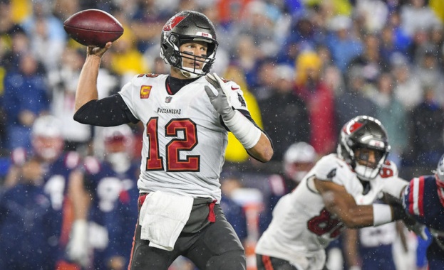 Том Брейди стана най добрият подавач в историята на НФЛ а