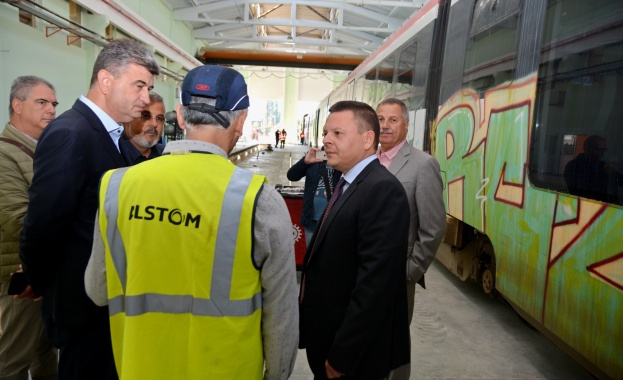 Стриктно следя графика на всички основни ремонти както е по