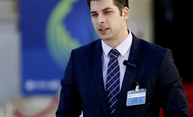 Вицепремиерът Атанас Пеканов представи в УНСС възможностите на образователния обмен по програма „Фулбрайт"