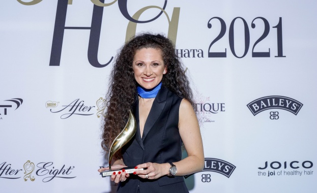 Ина Асса е главният дизайнер на БНТ където вече 9