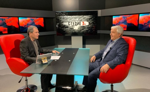 Фирми с по двама трима работника са управлявали публичен ресурс от