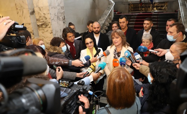 Днес съпредседателите на ИК за издигане на Румен Радев и