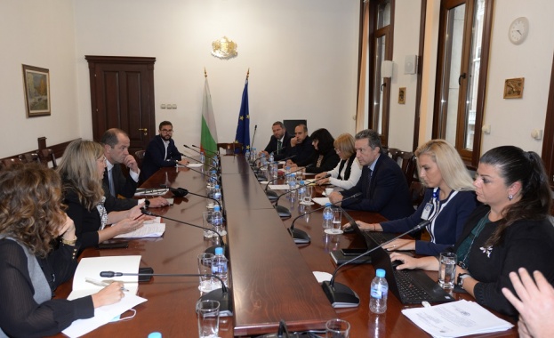 Министърът на правосъдието проф Янаки Стоилов заедно със заместник министрите Юлия