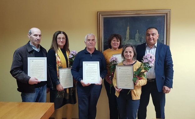 По повод 30 години от създаването на данъчната администрация петима