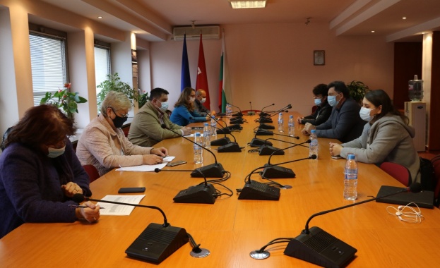 Ръководството на БСП, представено от зам.-председателя Атанас Зафиров и секретарите