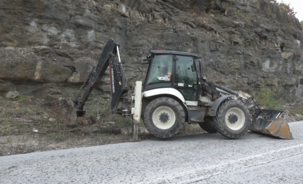 Вече втора седмица Проходът на Републиката който свързва Северна и