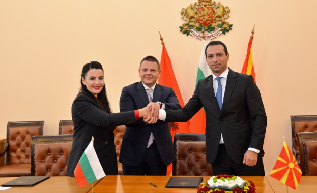 Коридор VIII е с голям потенциал но са необходими още