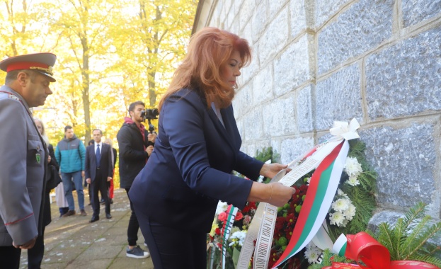 Вицепрезидентът: България се нуждае от смели и отговорни хора, които да я водят напред