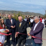 Алея в градския парк на Белш, Албания, носи името на  българска художничка с албански корени Лика Янко