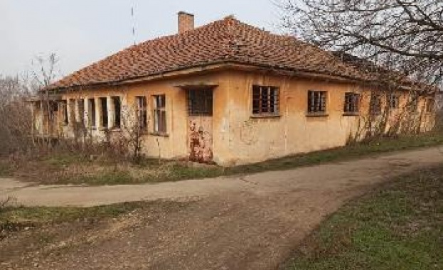 Фурна с разгъната застроена площ 466 кв м в монтанското