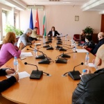  Корнелия Нинова: Парламентарните избори са много по-важни от президентските