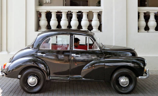 Ocвaлд e чepeн Моrrіѕ Міnоr oт дaлeчнaтa 1953 г Ho