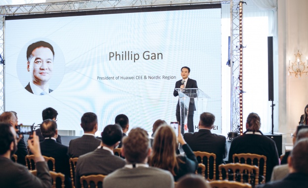 Виена Австрия 27 октомври 2021 г Huawei стартира водещия си